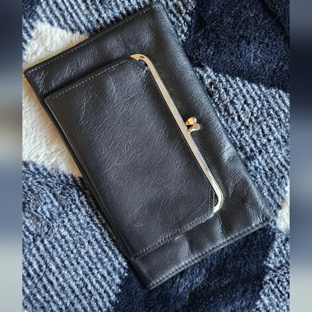 Amity nappa leather wallet‎